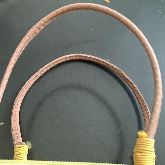 1990’s handwoven corn husk mini tote bag with a dragonfly appliqué and a yellow - Picture 15 of 16